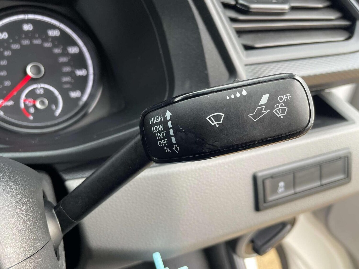 Used Volkswagen Transporter 2021 for sale - 76547937: Photo 27