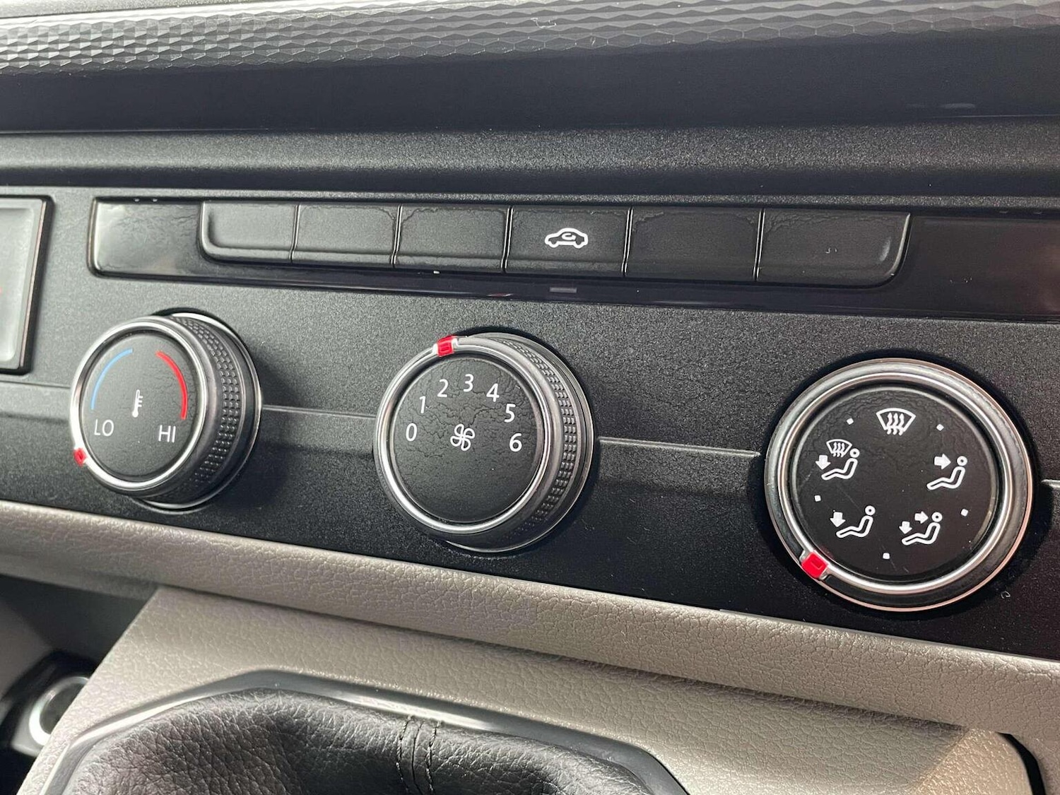 Used Volkswagen Transporter 2021 for sale - 76547937: Photo 36