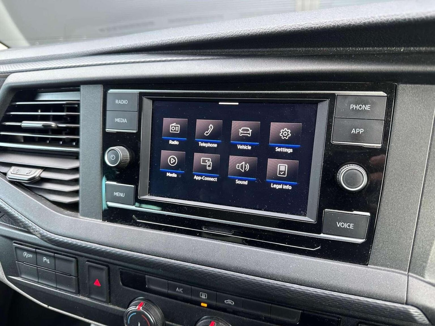 Used Volkswagen Transporter 2024 for sale - 77622477: Photo 27