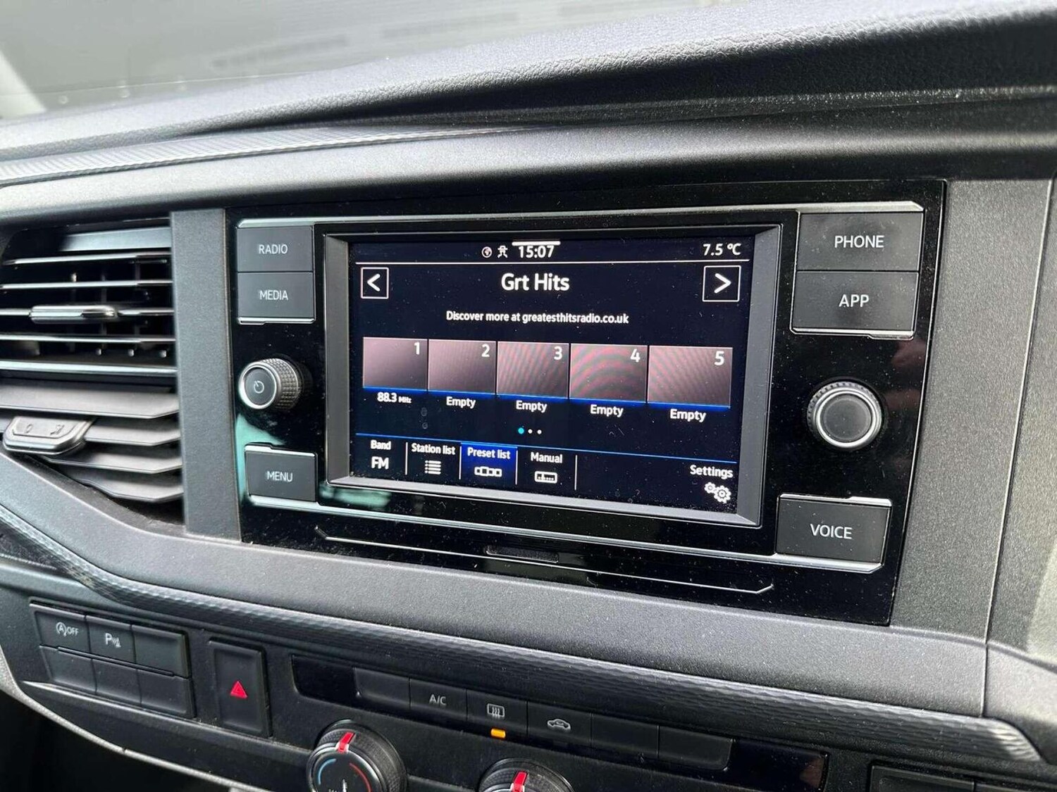 Used Volkswagen Transporter 2024 for sale - 77622477: Photo 31