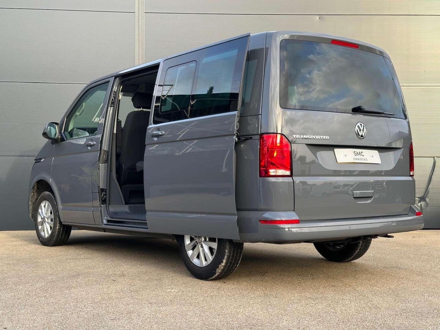 Used Volkswagen Transporter 2024 for sale - 77622477: Photo 35