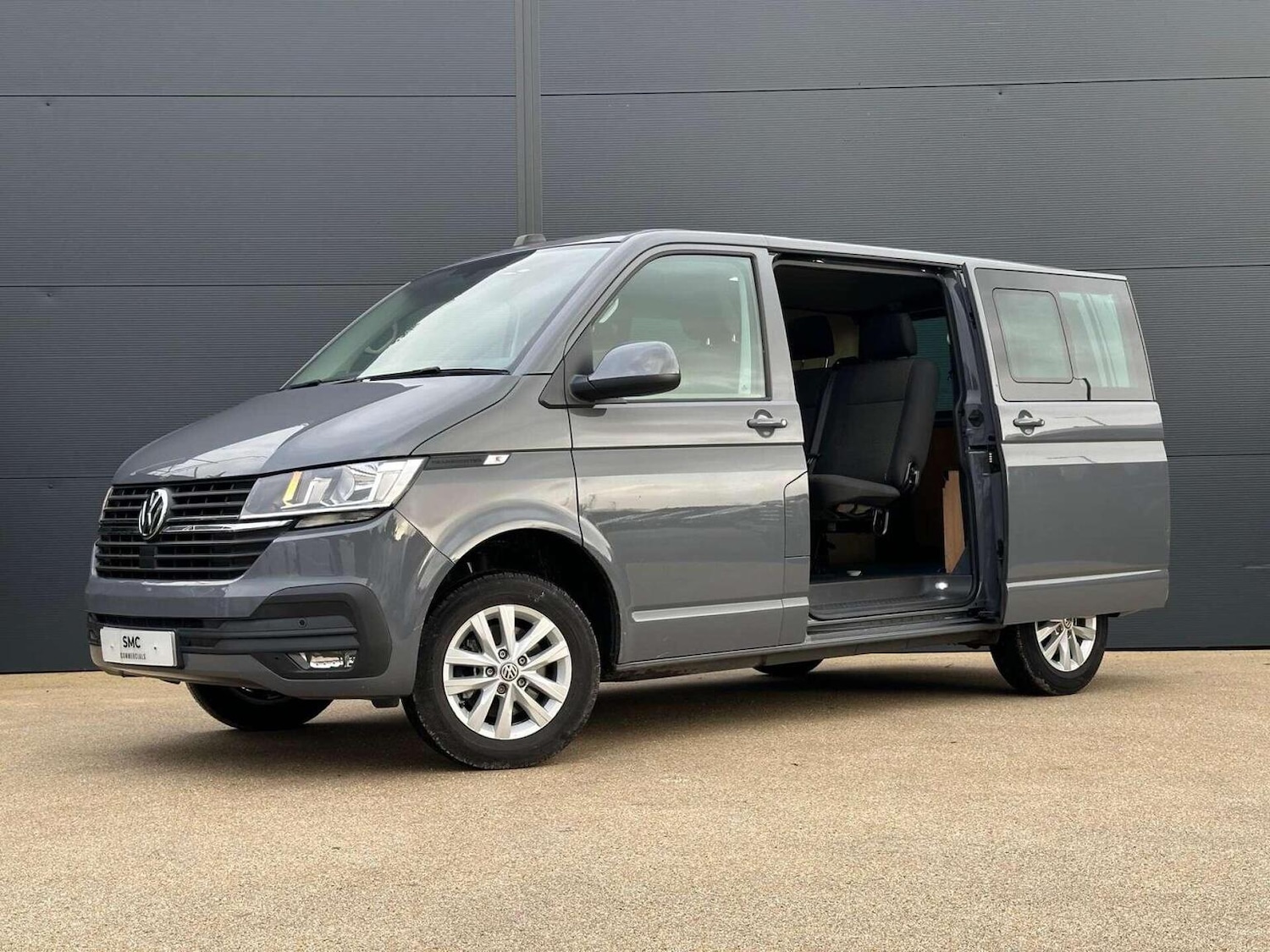 Used Volkswagen Transporter 2024 for sale - 77622477: Photo 7