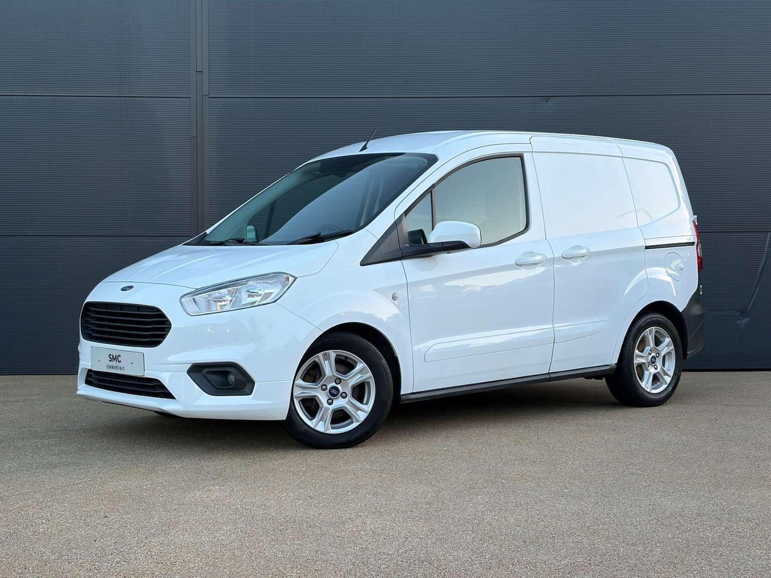 Used Ford Transit Courier 2022 for sale - 77008213: Photo 1