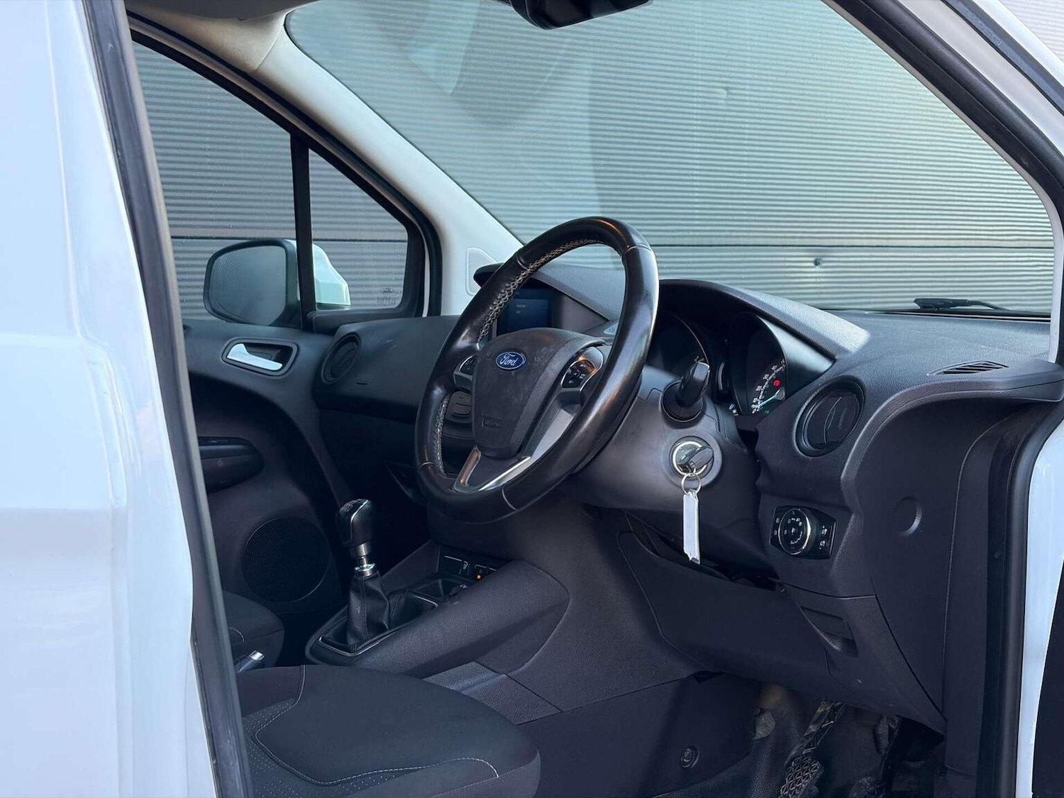 Used Ford Transit Courier 2022 for sale - 77008213: Photo 2