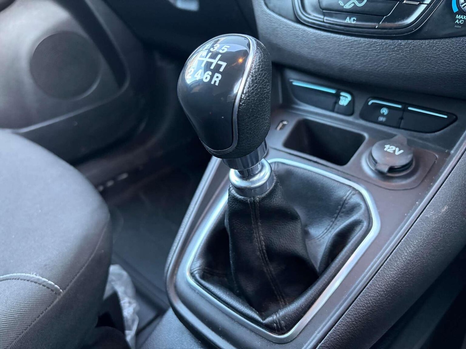 Used Ford Transit Courier 2022 for sale - 77008213: Photo 31