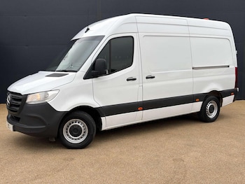 Mercedes-Benz Sprinter feature image