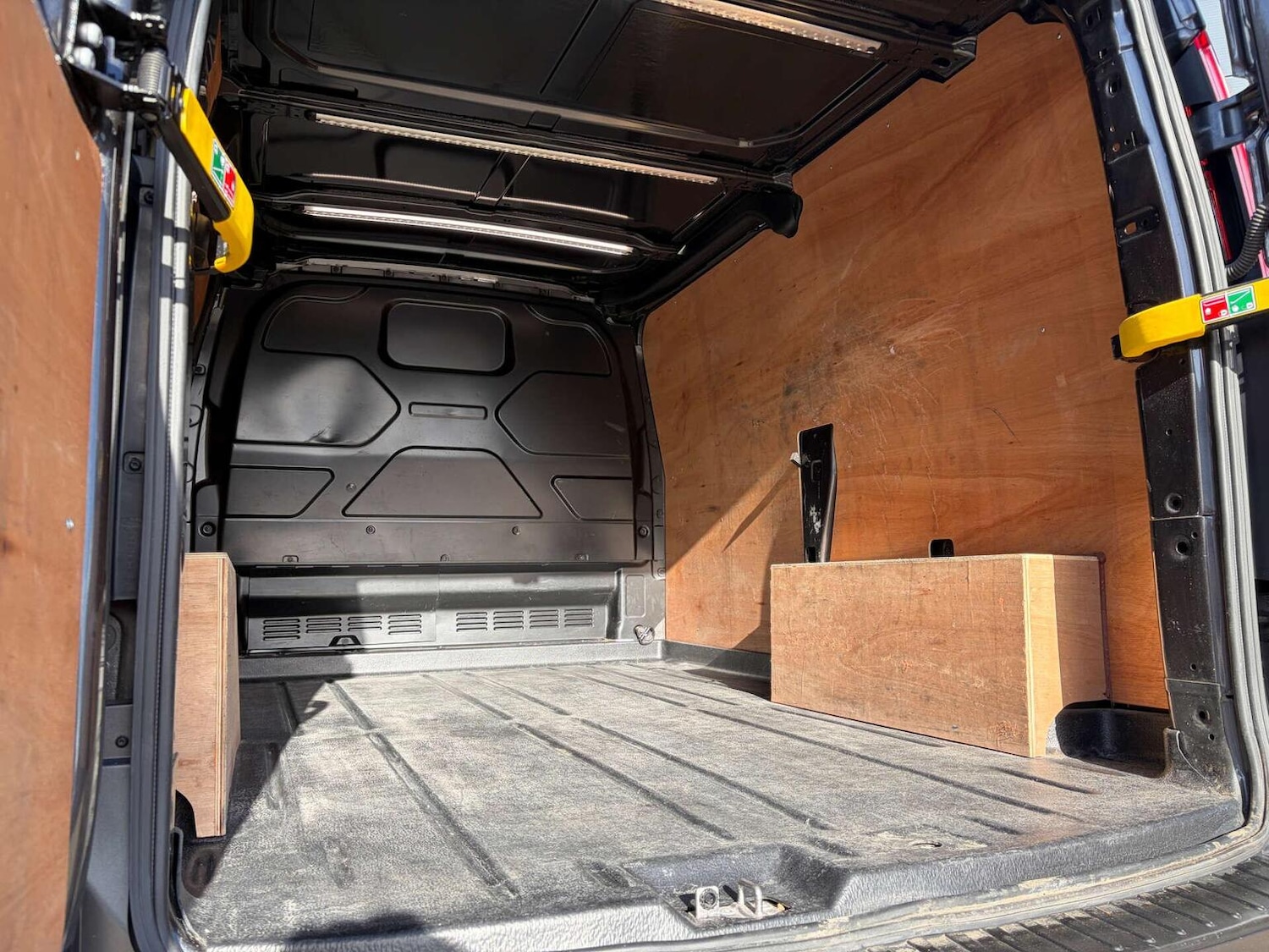 Used Ford Transit Custom 2022 for sale - 77897826: Photo 17