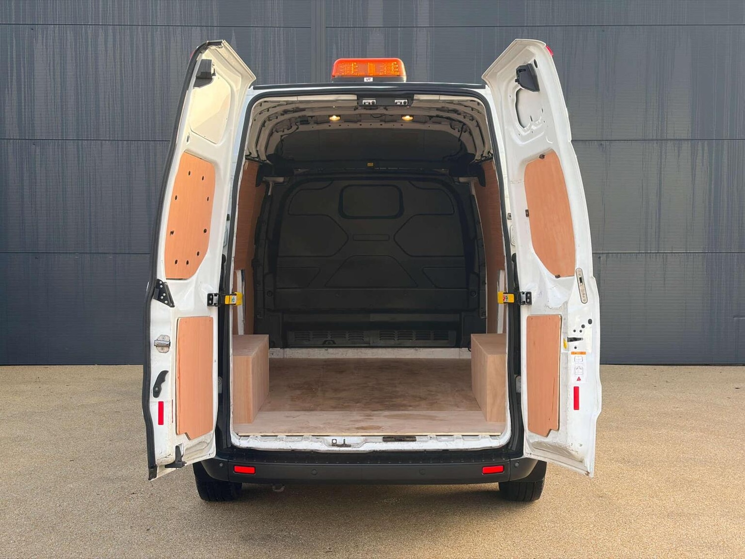 Used Ford Transit Custom 2022 for sale - 77438252: Photo 17