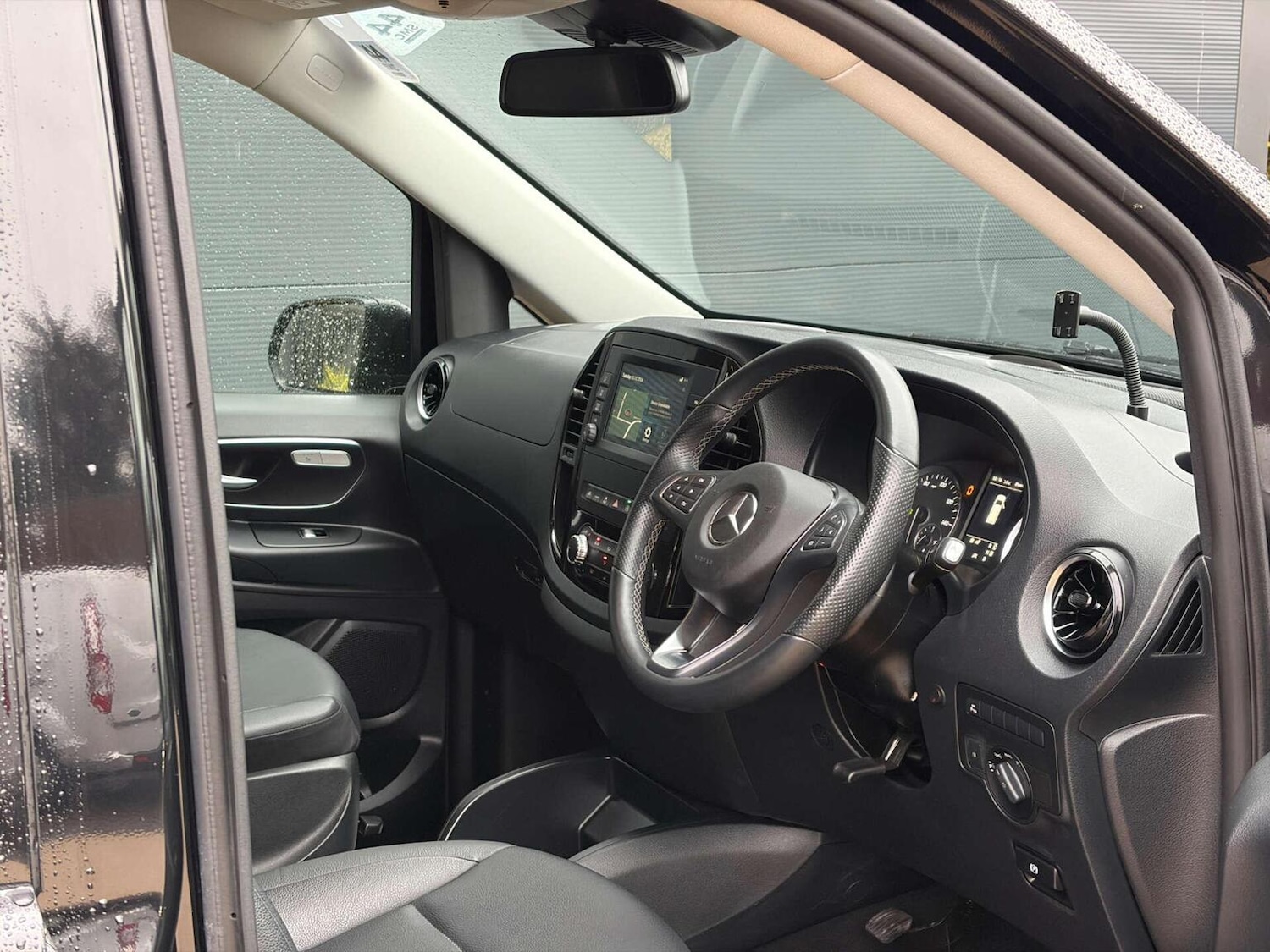 Used Mercedes-Benz Vito 2021 for sale - 77638997: Photo 2