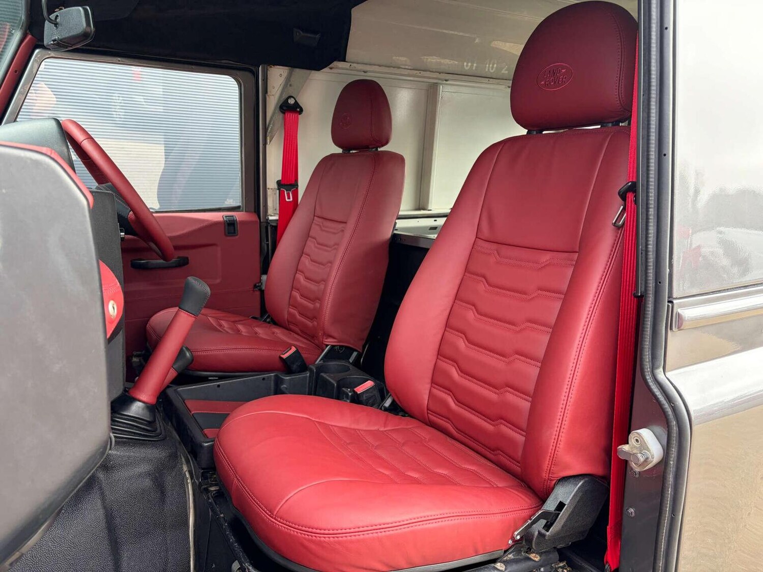 Used Land Rover Defender 2010 for sale - 77758987: Photo 26