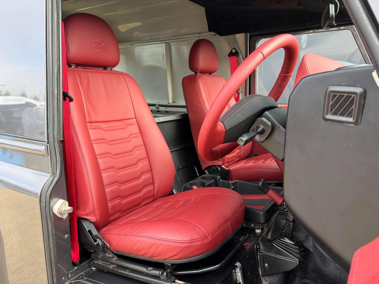 Used Land Rover Defender 2010 for sale - 77758987: Photo 27