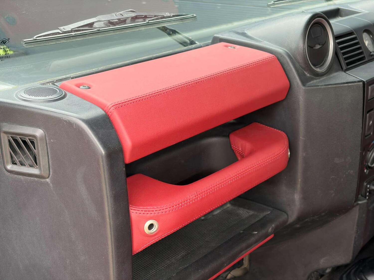 Used Land Rover Defender 2010 for sale - 77758987: Photo 28