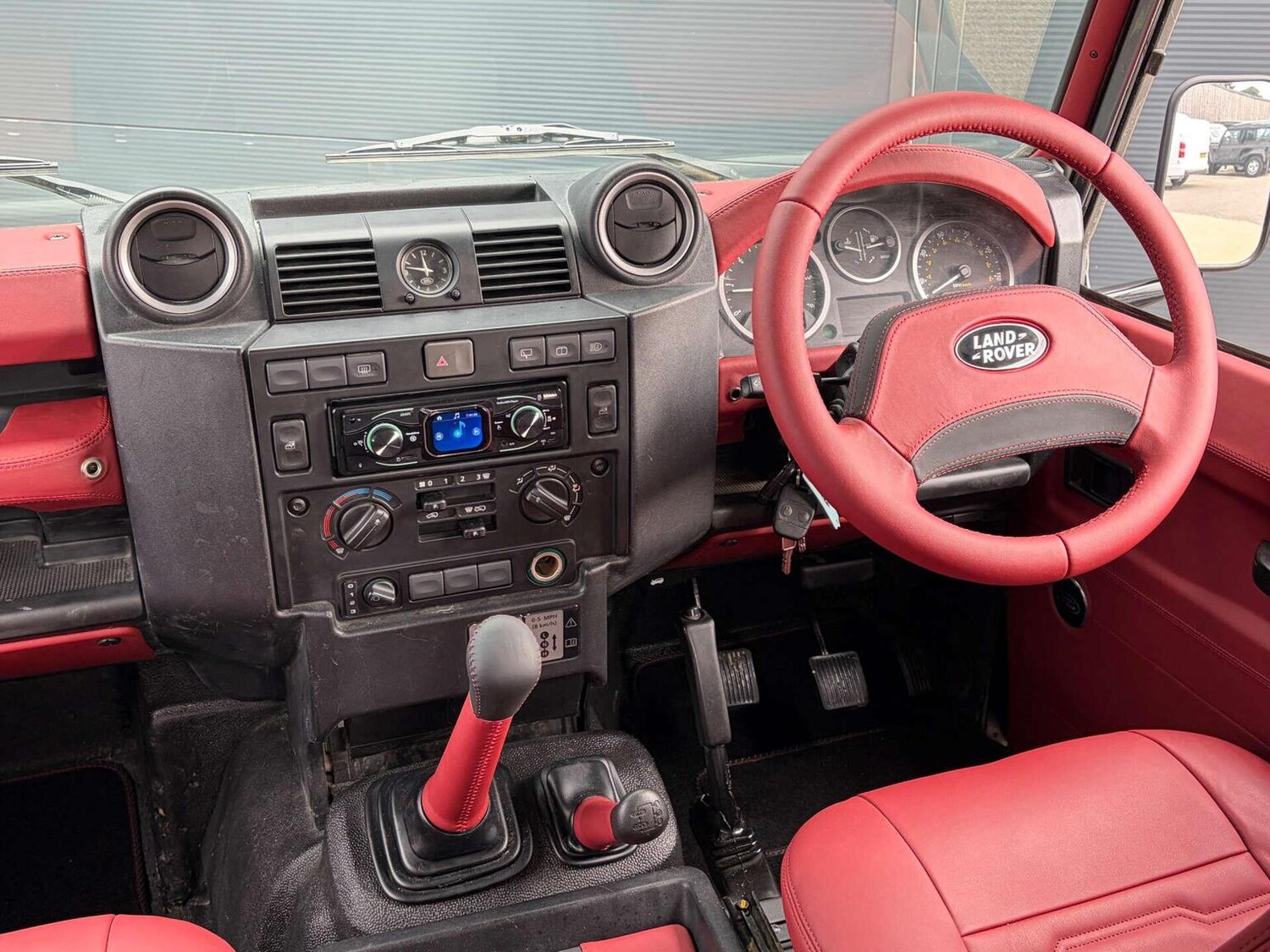 Used Land Rover Defender 2010 for sale - 77758987: Photo 29