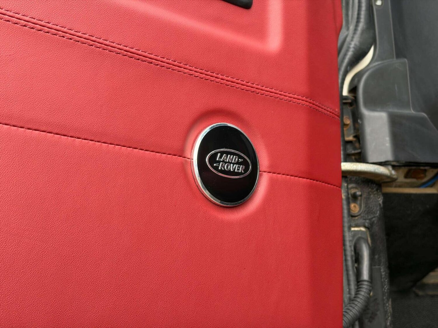 Used Land Rover Defender 2010 for sale - 77758987: Photo 32