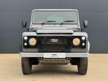 Used Land Rover Defender 2010 for sale - 77758987: Photo