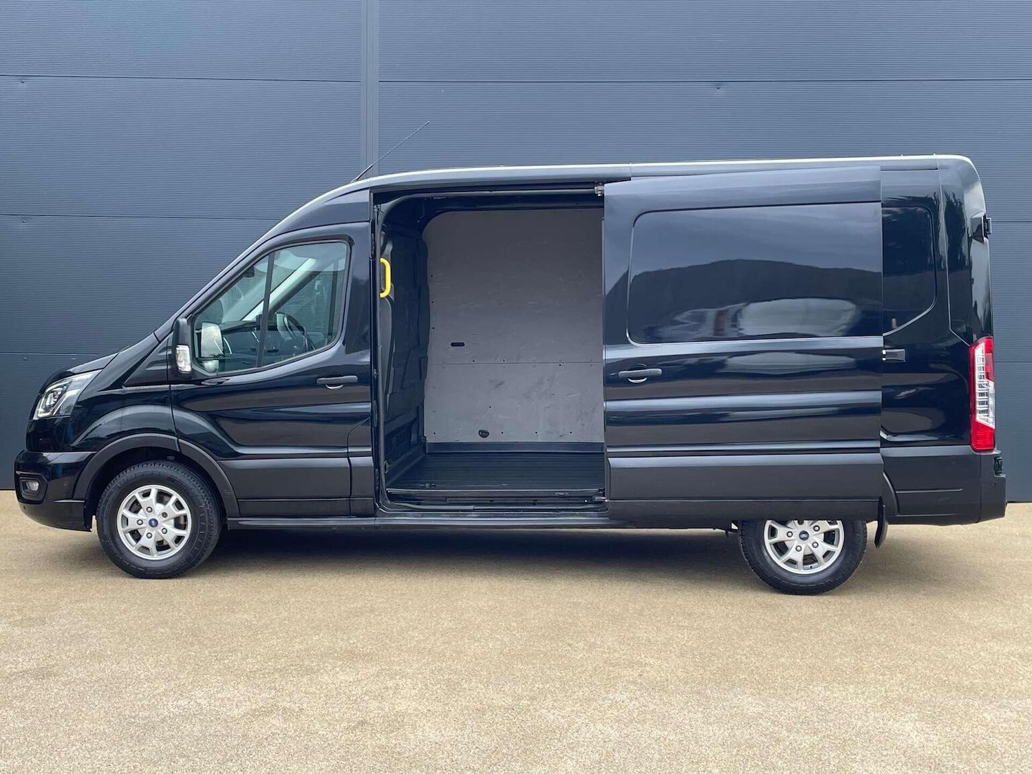 Used Ford Transit 2021 for sale - 76483041: Photo 16