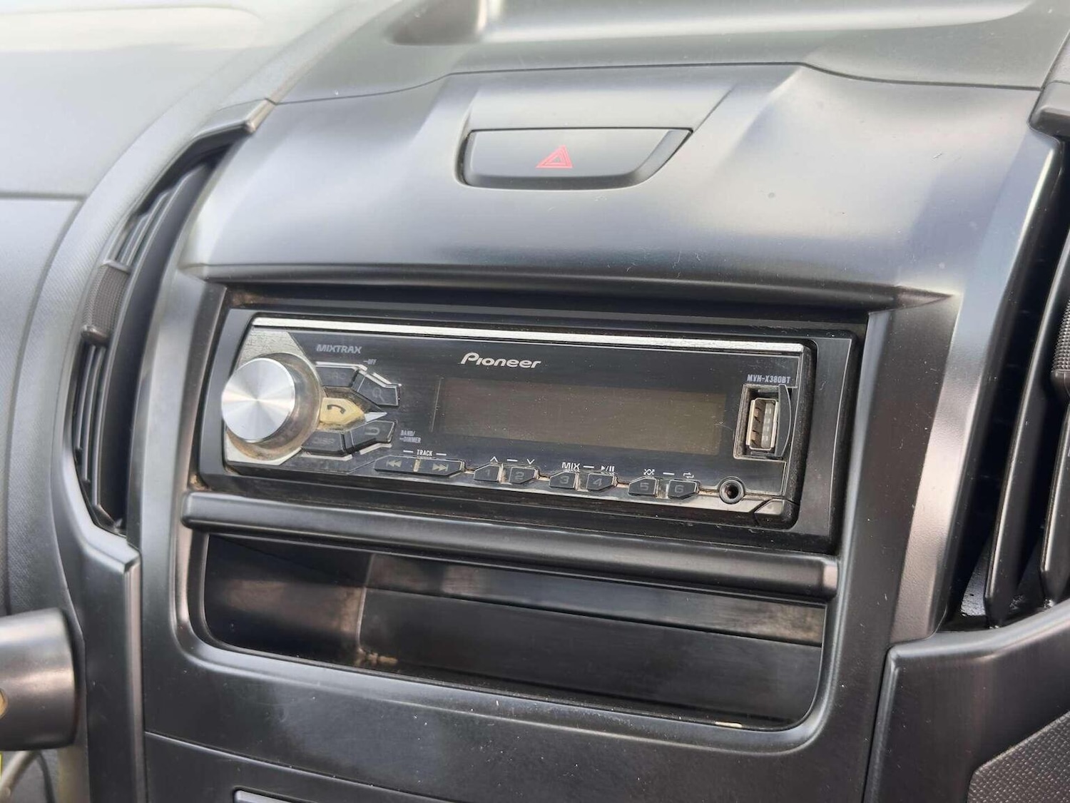 Used Isuzu D-Max 2016 for sale - 77521943: Photo 34