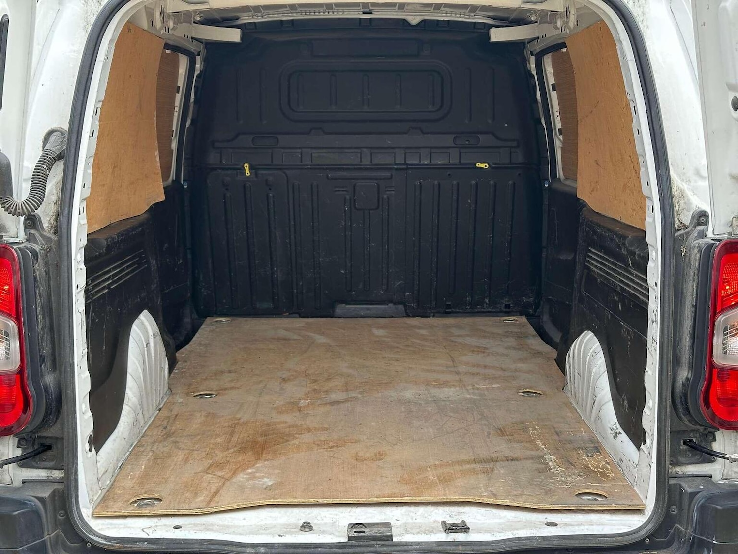 Used Peugeot Partner 2021 for sale - 76769522: Photo 21