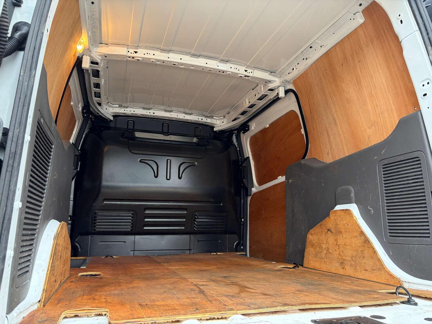 Used Ford Transit Connect 2023 for sale - 77438331: Photo 19