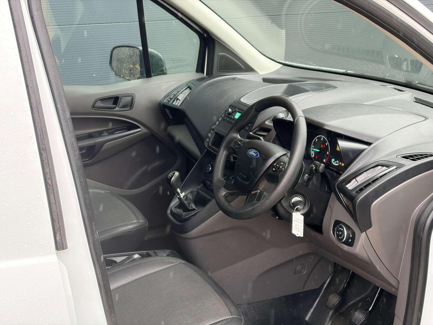 Used Ford Transit Connect 2023 for sale - 77438331: Photo 2