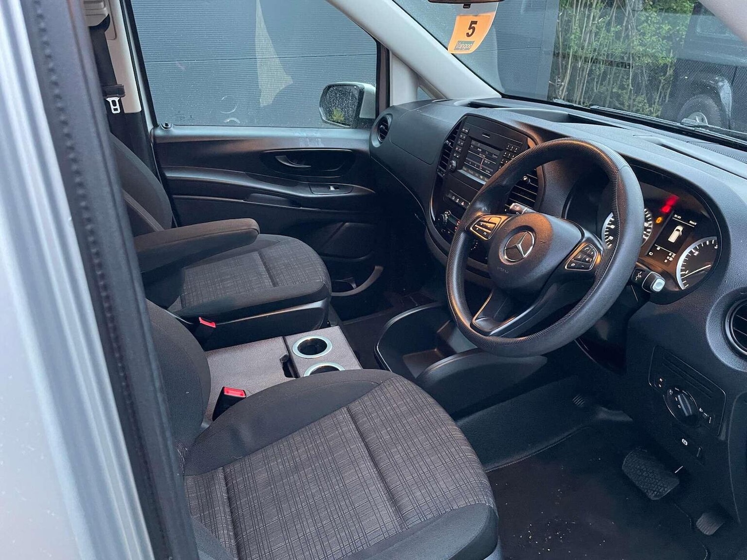 Used Mercedes-Benz Vito 2019 for sale - 76693053: Photo 2