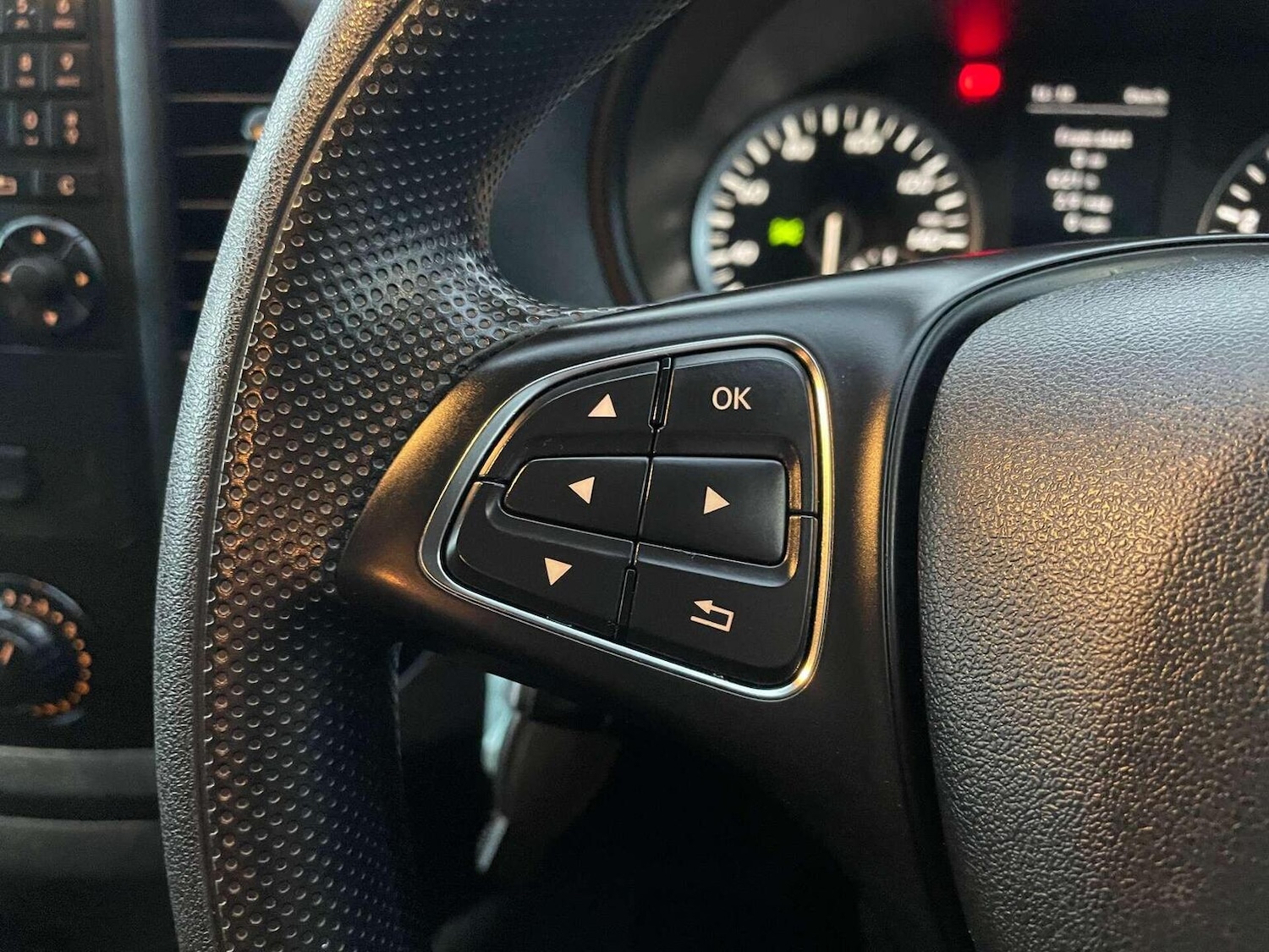 Used Mercedes-Benz Vito 2019 for sale - 76693053: Photo 31