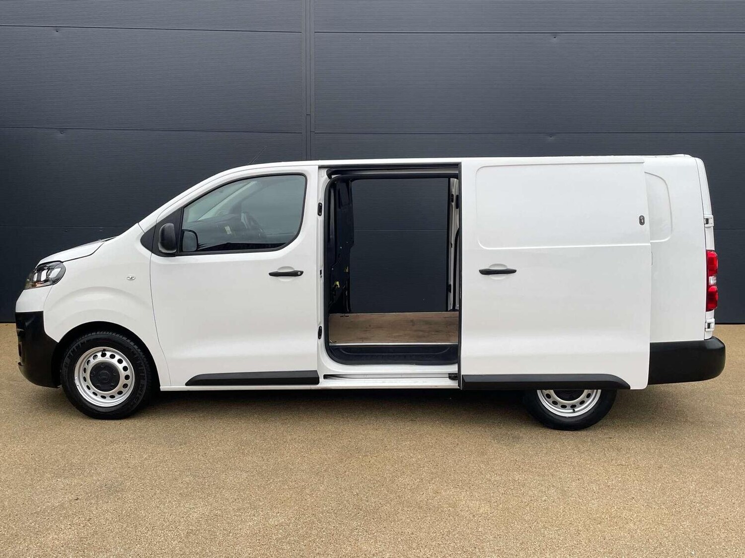 Used Vauxhall Vivaro 2022 for sale - 76571063: Photo 13