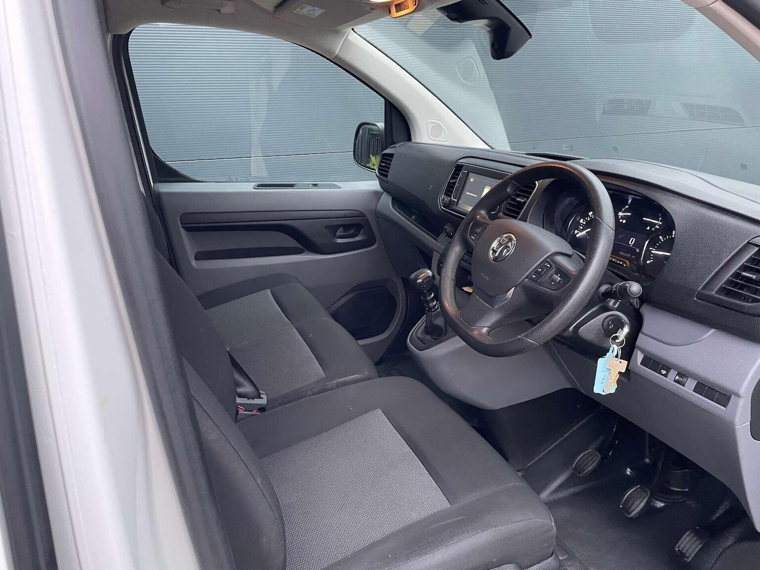 Used Vauxhall Vivaro 2022 for sale - 76571063: Photo 2