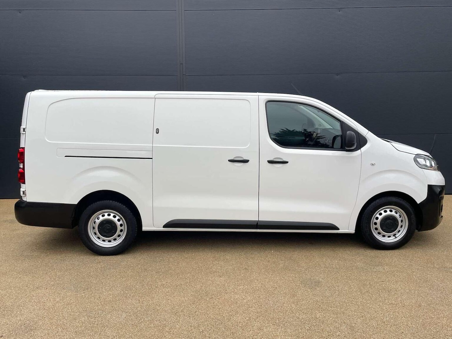 Used Vauxhall Vivaro 2022 for sale - 76571063: Photo 7