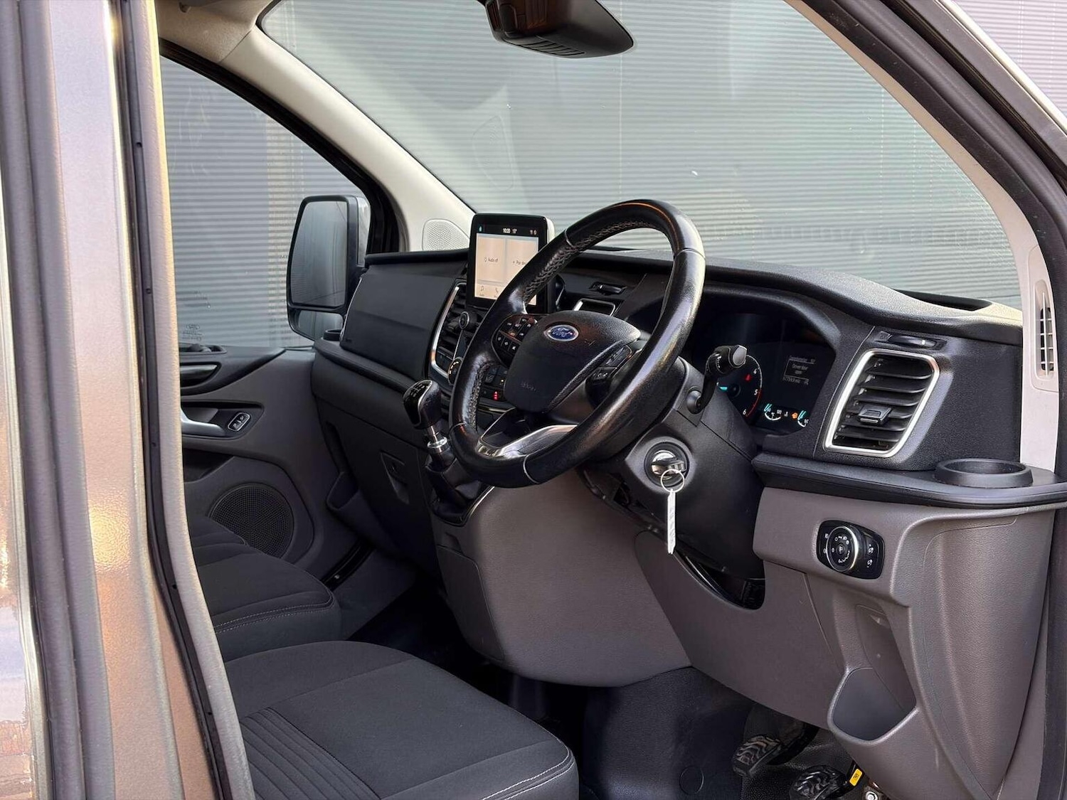 Used Ford Transit Custom 2021 for sale - 77423348: Photo 2