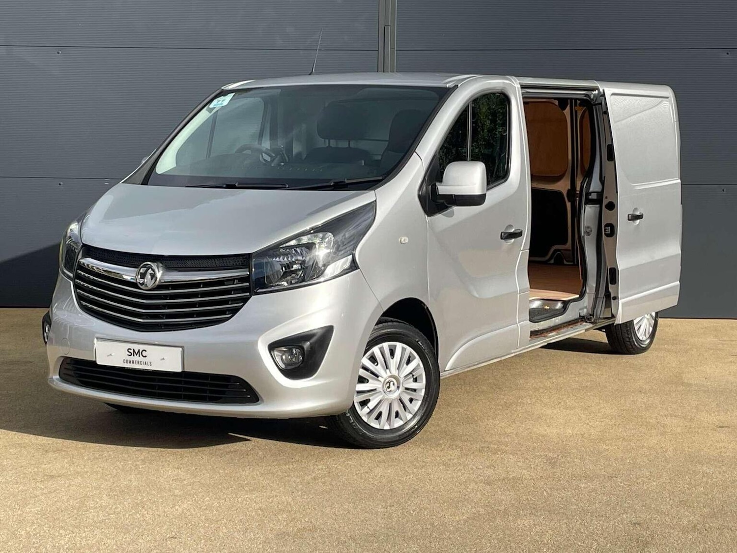 Used Vauxhall Vivaro 2018 for sale - 76427912: Photo 4