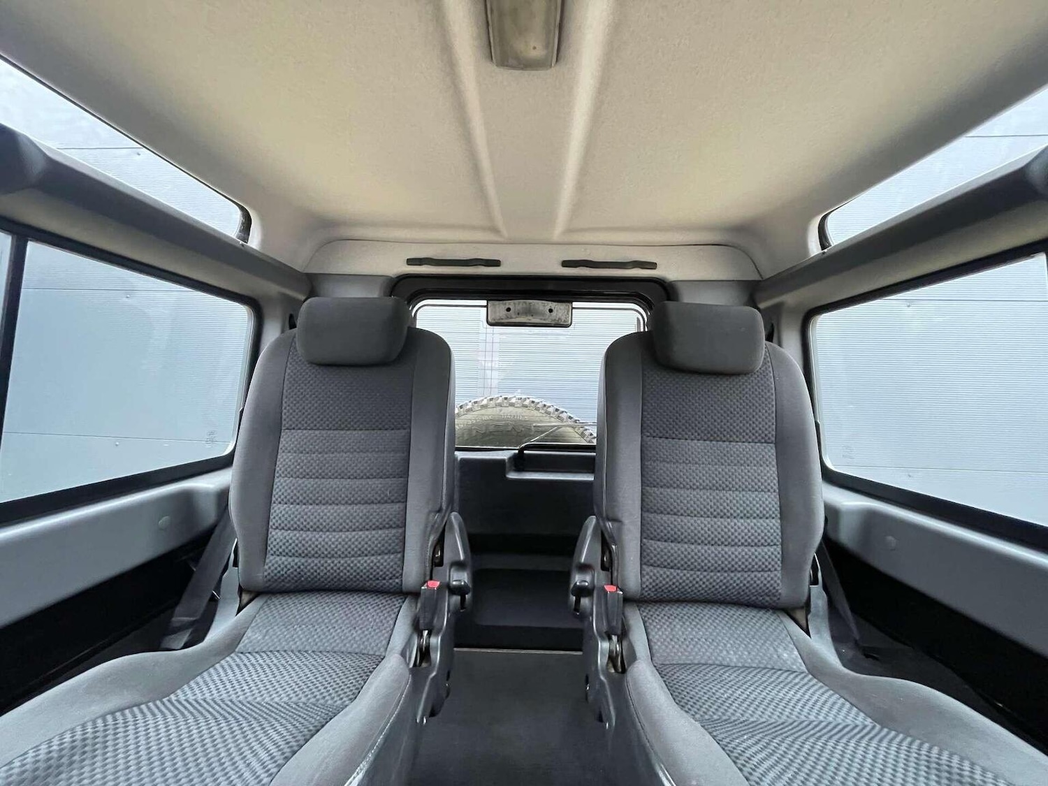 Used Land Rover Defender 90 2010 for sale - 76427911: Photo 22