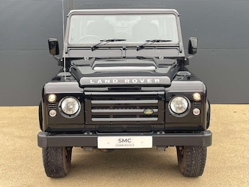 Used Land Rover Defender 90 2010 for sale - 76427911: Photo