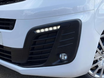 Used Vauxhall Vivaro 2023 for sale - 78300519: Photo