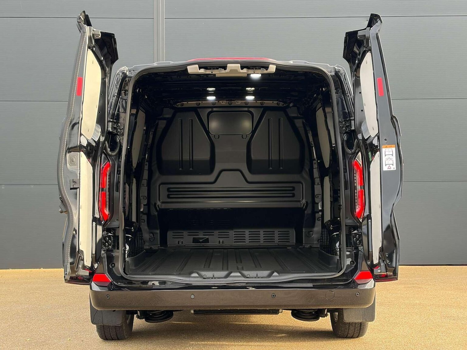 Used Ford Transit Custom 2025 for sale - 77277389: Photo 12