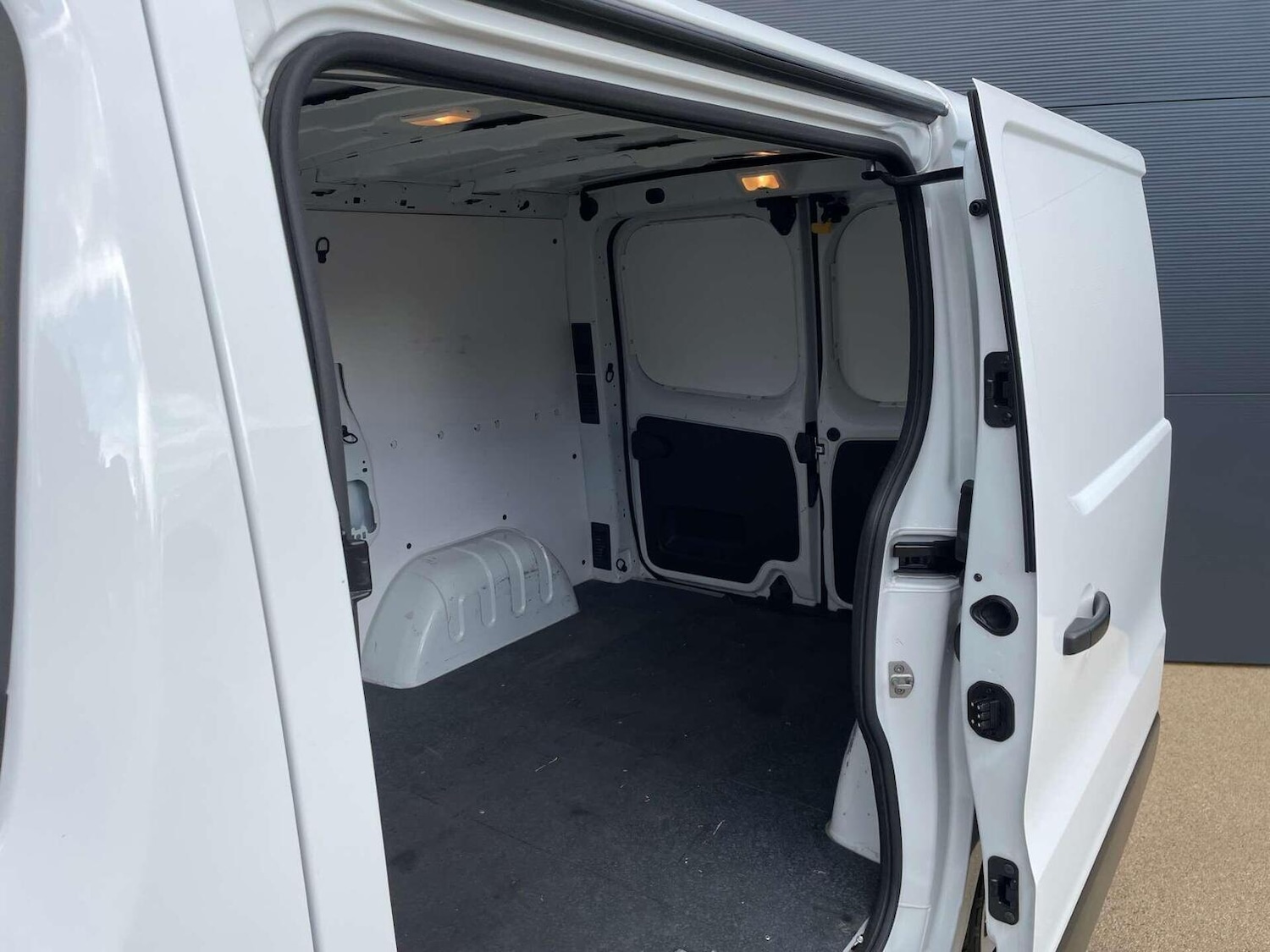 Used Renault Trafic 2021 for sale - 76427898: Photo 5