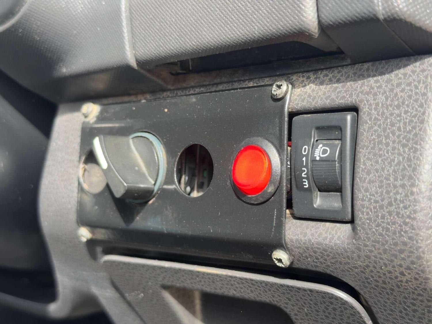 Used Isuzu D-Max 2016 for sale - 76427894: Photo 44