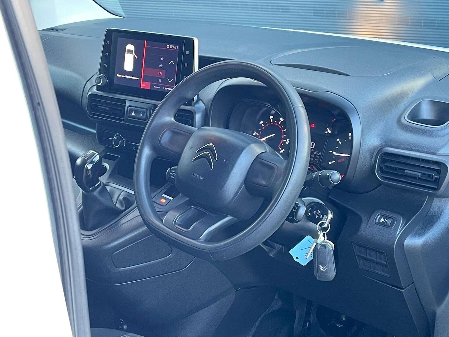 Used Citroen Berlingo 2021 for sale - 76427900: Photo 2