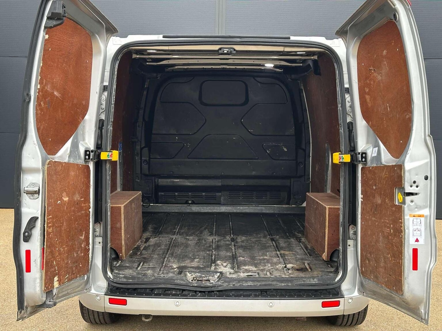 Used Ford Transit Custom 2019 for sale - 76427899: Photo 17