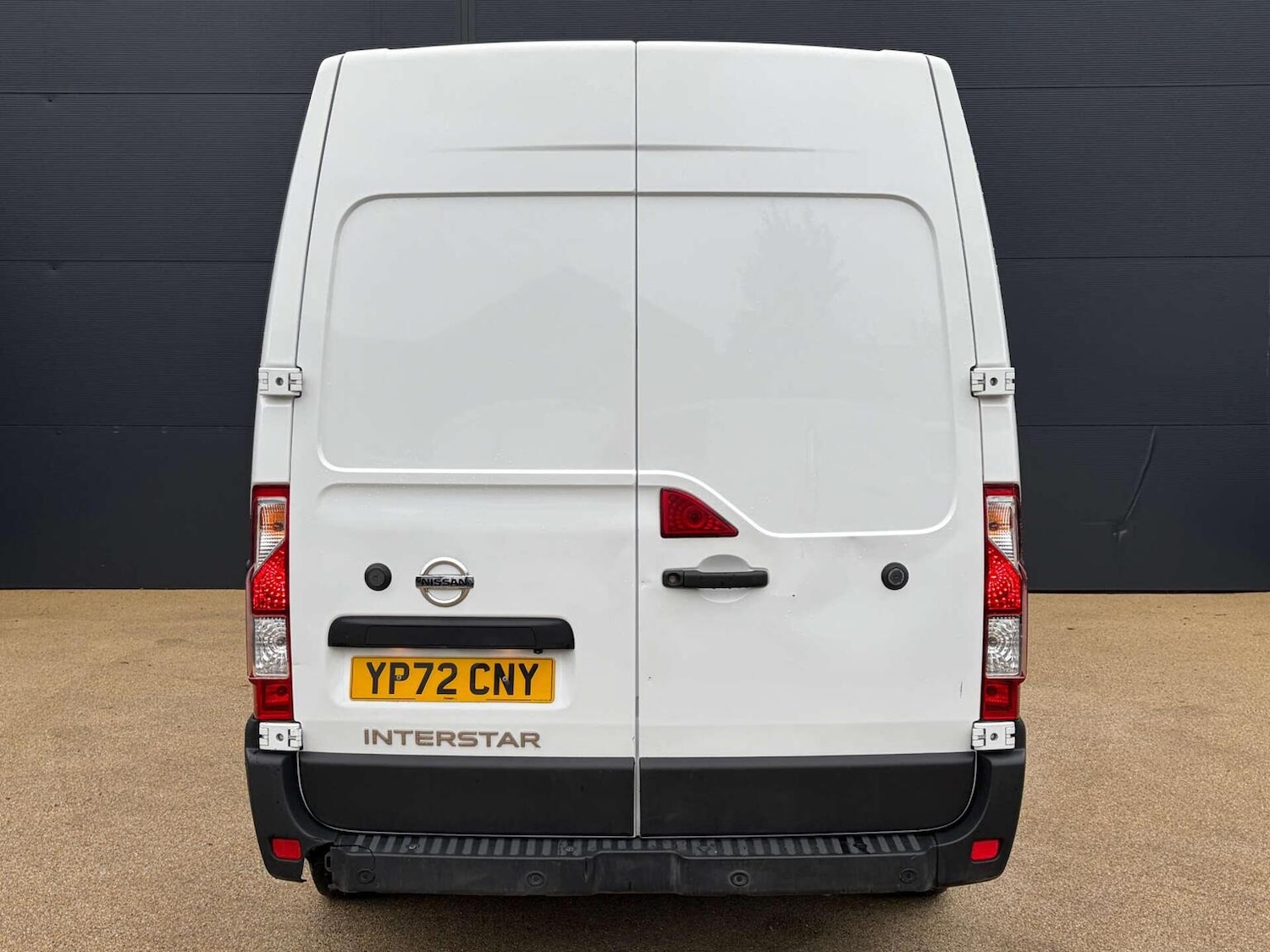 Used Nissan Interstar 2022 for sale - 77409551: Photo 2