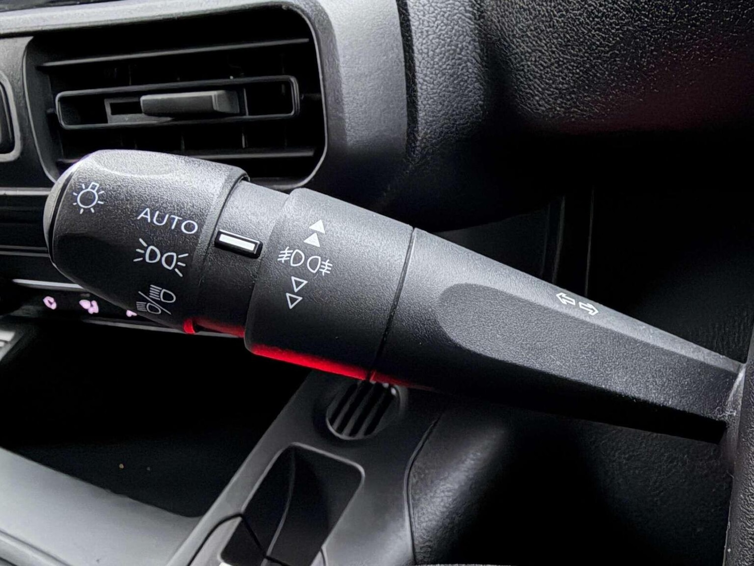 Used Peugeot Partner 2021 for sale - 77240299: Photo 15