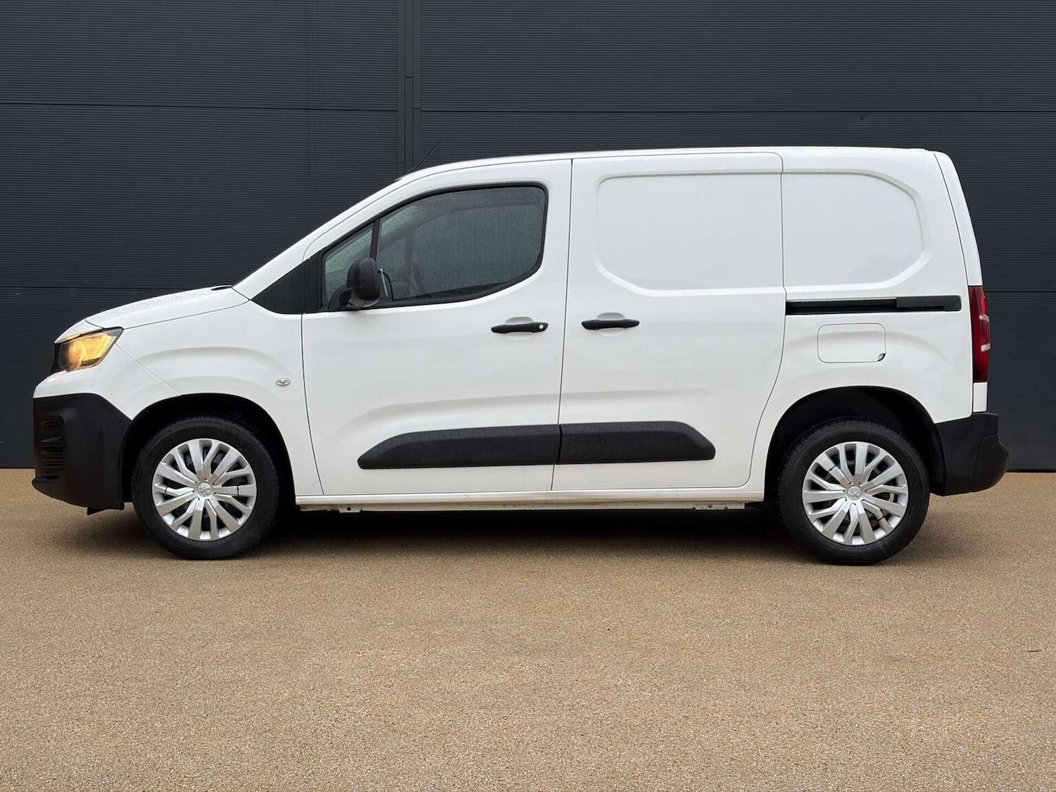 Used Peugeot Partner 2021 for sale - 77240299: Photo 20