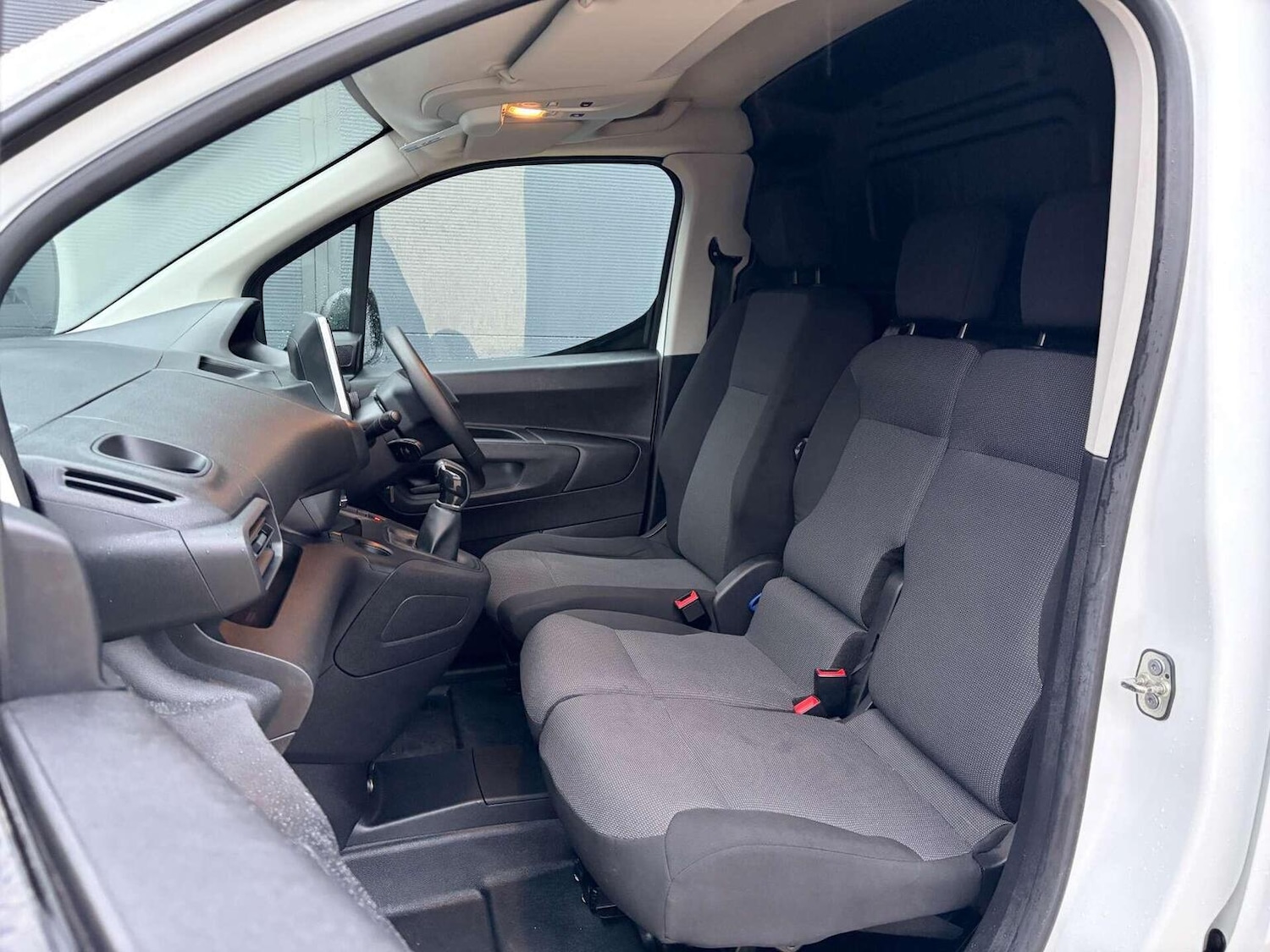 Used Peugeot Partner 2021 for sale - 77240299: Photo 43