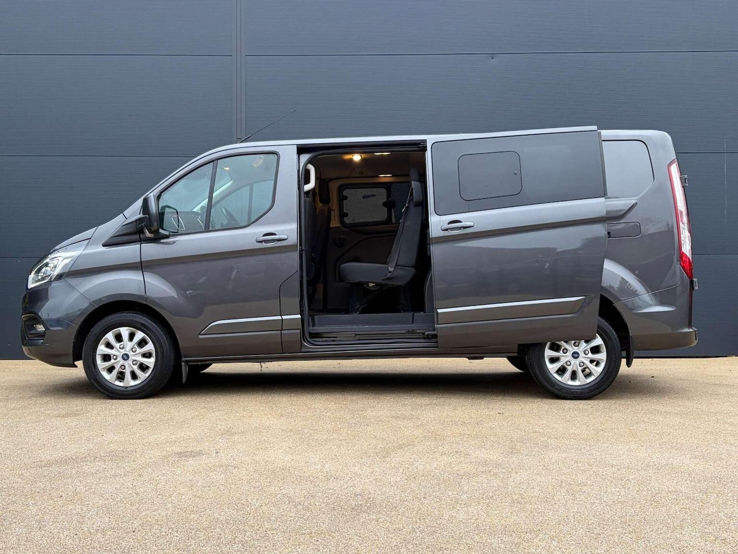 Used Ford Transit Custom 2022 for sale - 77045392: Photo 8