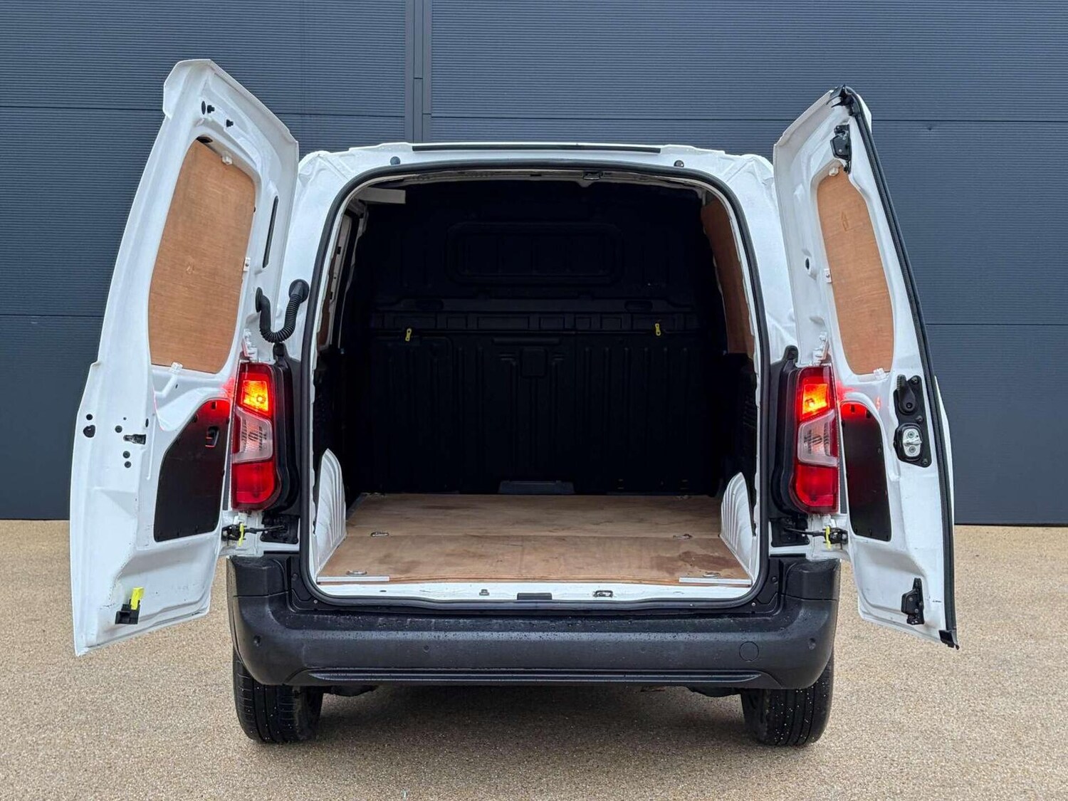 Used Peugeot Partner 2021 for sale - 77409598: Photo 28