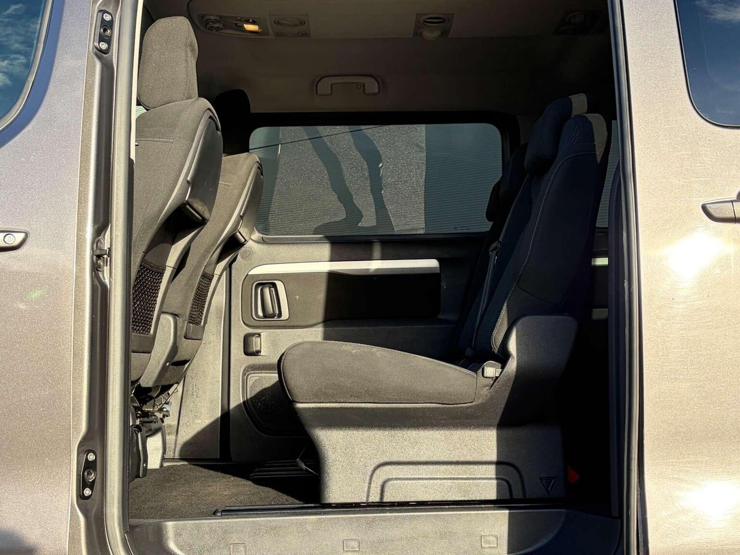 Used Peugeot Traveller 2022 for sale - 77023154: Photo 20