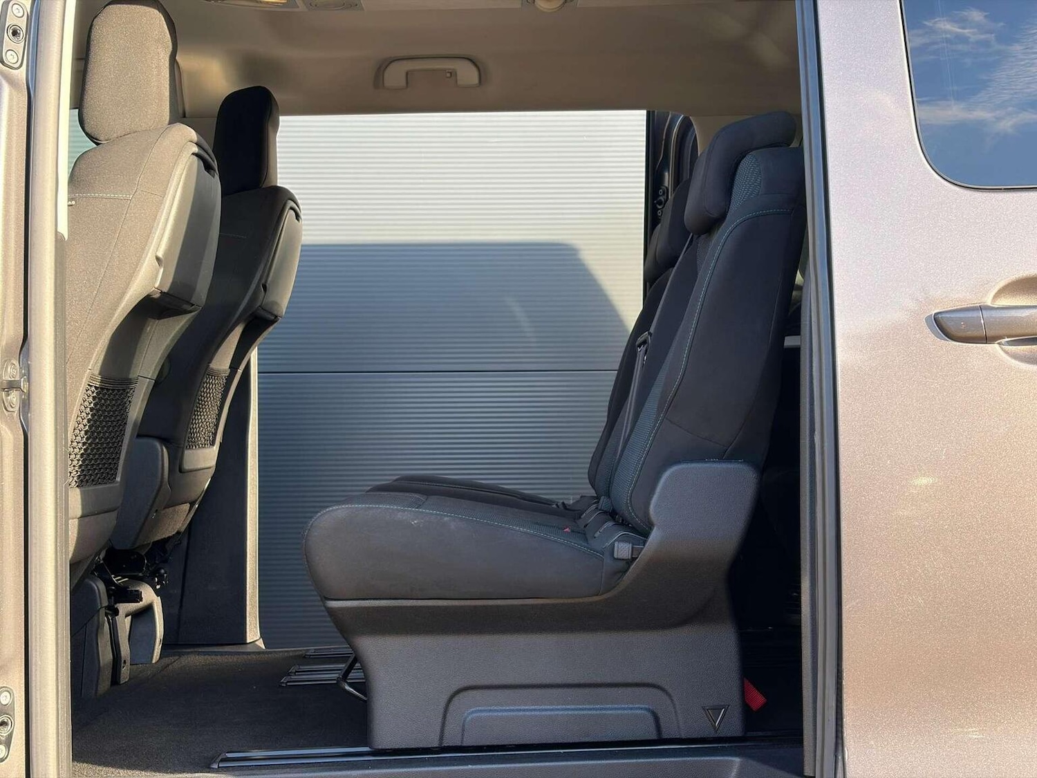 Used Peugeot Traveller 2022 for sale - 77023154: Photo 22