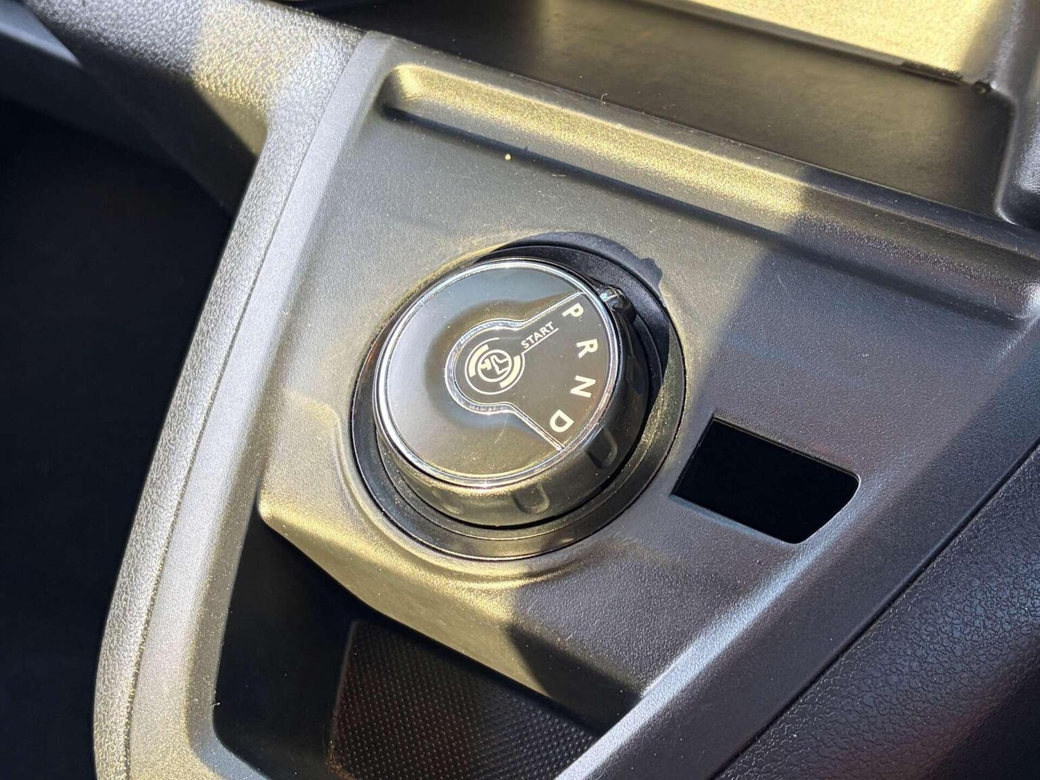 Used Peugeot Traveller 2022 for sale - 77023154: Photo 45