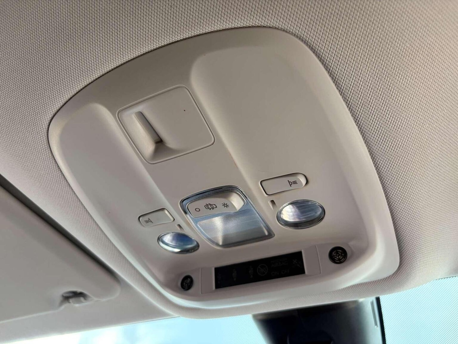 Used Peugeot Traveller 2022 for sale - 77023154: Photo 54