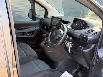 Used Peugeot Partner 2022 for sale - 77781634: Photo